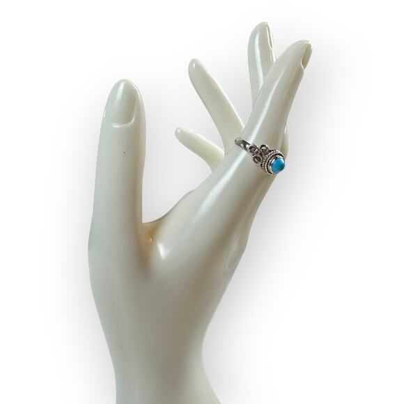 Vintage Sterling Silver Ring with Blue Stone Size 7 - Picture 6 of 6